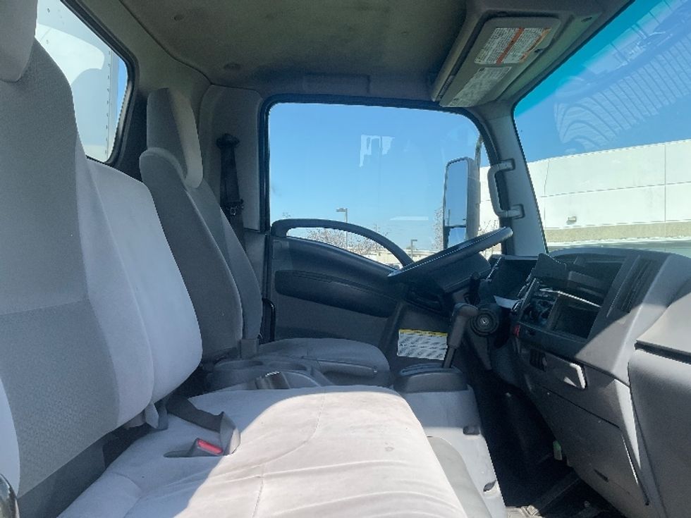 Medium Duty Box Truck-Light and Medium Duty Trucks-Isuzu-2019-NQR-Torrance-CA-184,769\n\t\tmiles-$ 31,750 - Image 22