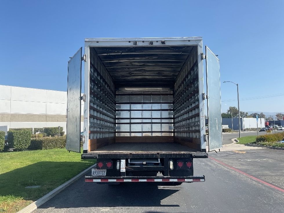 Medium Duty Box Truck-Light and Medium Duty Trucks-Isuzu-2019-NQR-Torrance-CA-184,769\n\t\tmiles-$ 31,750 - Image 8