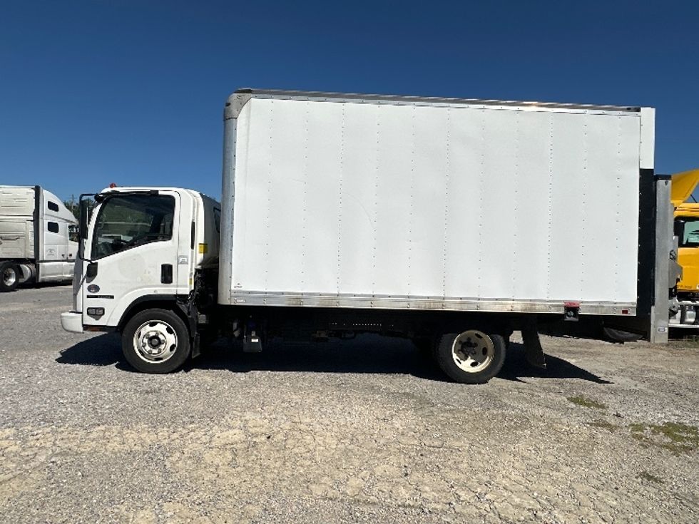 Medium Duty Box Truck-Light and Medium Duty Trucks-Isuzu-2019-NRR-Birmingham-AL-55,000\n\t\tmiles-$ 53,000 - Image 4