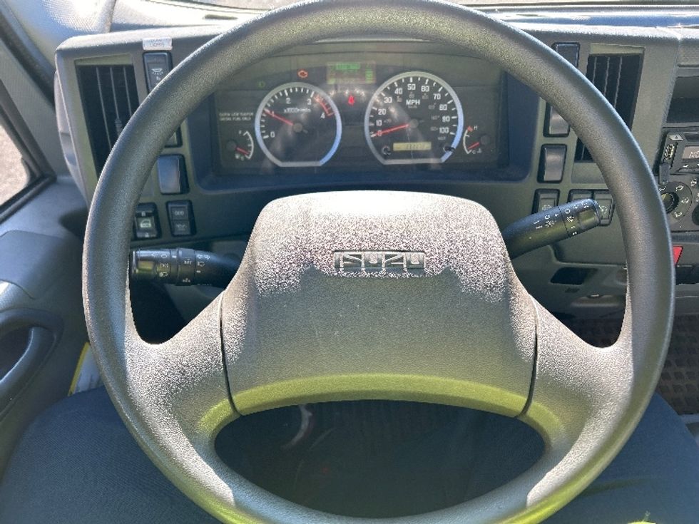 Medium Duty Box Truck-Light and Medium Duty Trucks-Isuzu-2019-NRR-Chicopee-MA-110,493\n\t\tmiles-$ 39,250 - Image 18