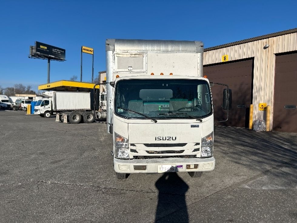 Medium Duty Box Truck-Light and Medium Duty Trucks-Isuzu-2019-NRR-Chicopee-MA-110,493\n\t\tmiles-$ 39,250 - Image 2