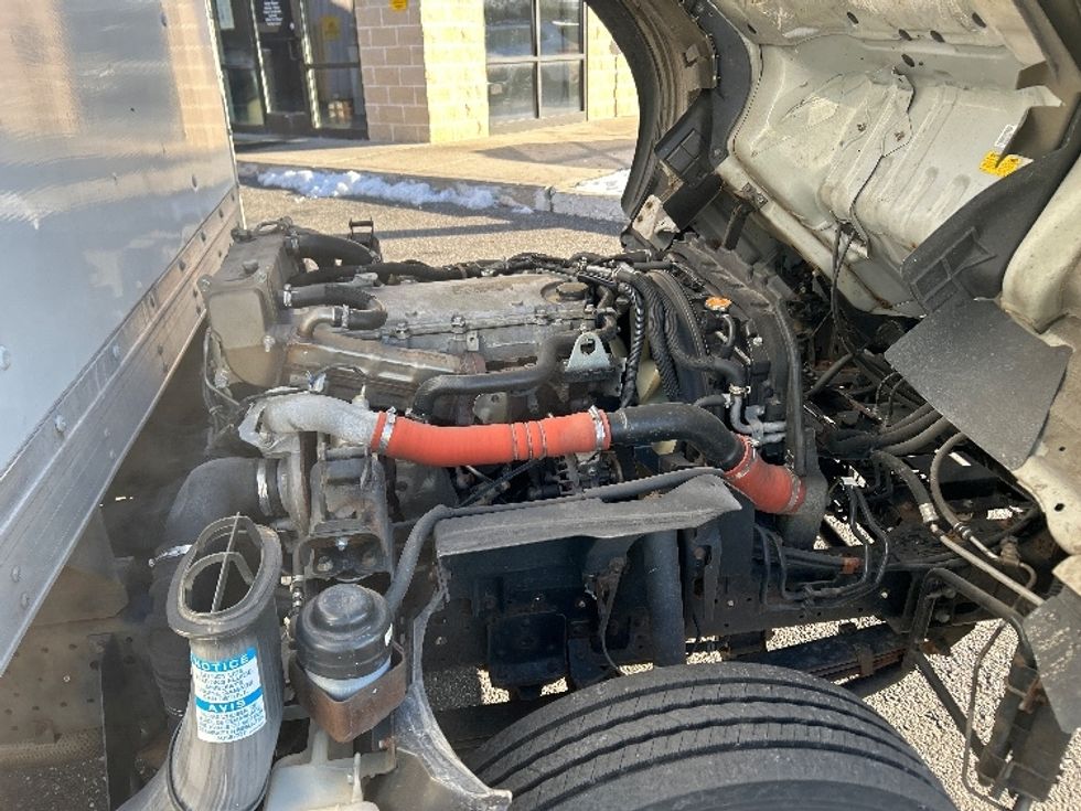 Medium Duty Box Truck-Light and Medium Duty Trucks-Isuzu-2019-NRR-Chicopee-MA-110,493\n\t\tmiles-$ 39,250 - Image 23