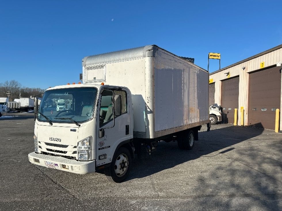 Medium Duty Box Truck-Light and Medium Duty Trucks-Isuzu-2019-NRR-Chicopee-MA-110,493\n\t\tmiles-$ 39,250 - Image 3