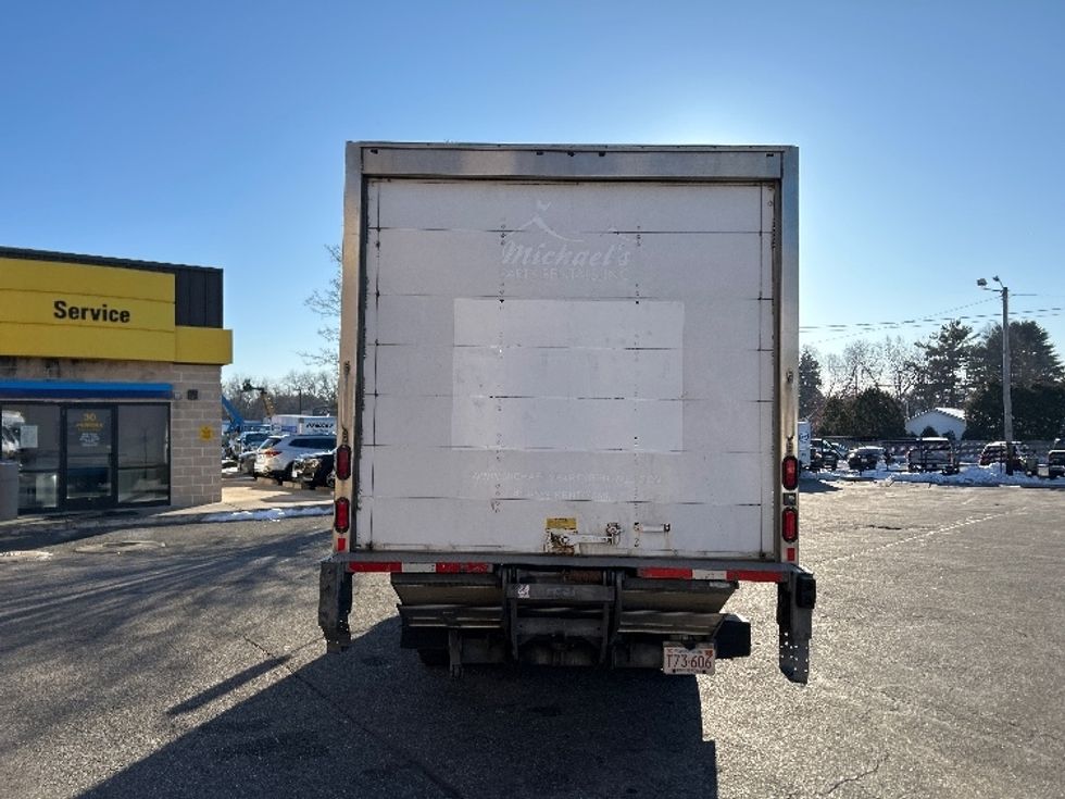 Medium Duty Box Truck-Light and Medium Duty Trucks-Isuzu-2019-NRR-Chicopee-MA-110,493\n\t\tmiles-$ 39,250 - Image 7