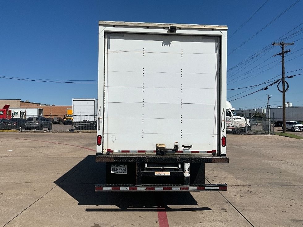 Medium Duty Box Truck-Light and Medium Duty Trucks-Isuzu-2019-NRR-Dallas-TX-130,663\n\t\tmiles-$ 40,250 - Image 7