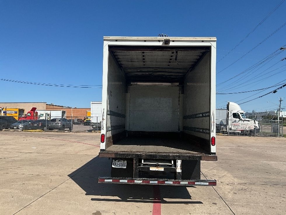 Medium Duty Box Truck-Light and Medium Duty Trucks-Isuzu-2019-NRR-Dallas-TX-130,663\n\t\tmiles-$ 40,250 - Image 8