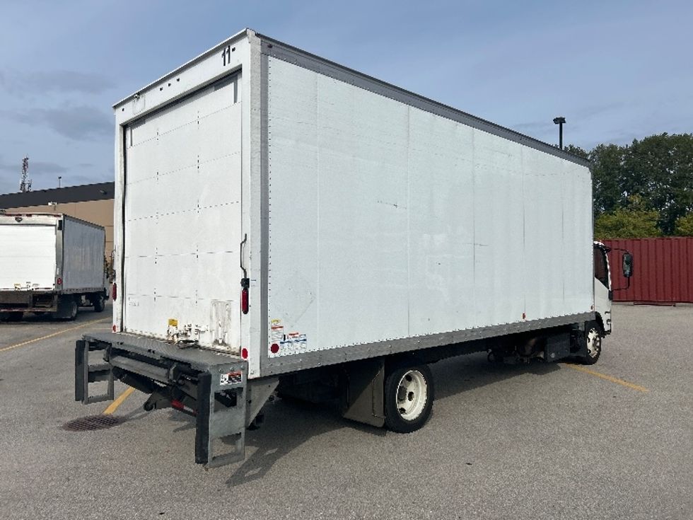 Medium Duty Box Truck-Light and Medium Duty Trucks-Isuzu-2019-NRR-Delta-BC-90,552\n\t\tkm-$ 58,750 - Image 13