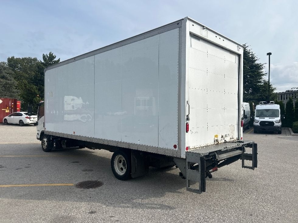 Medium Duty Box Truck-Light and Medium Duty Trucks-Isuzu-2019-NRR-Delta-BC-90,552\n\t\tkm-$ 58,750 - Image 6