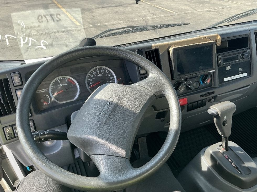 Medium Duty Box Truck-Light and Medium Duty Trucks-Isuzu-2019-NRR-Fontana-CA-116,065\n\t\tmiles-$ 44,750 - Image 18