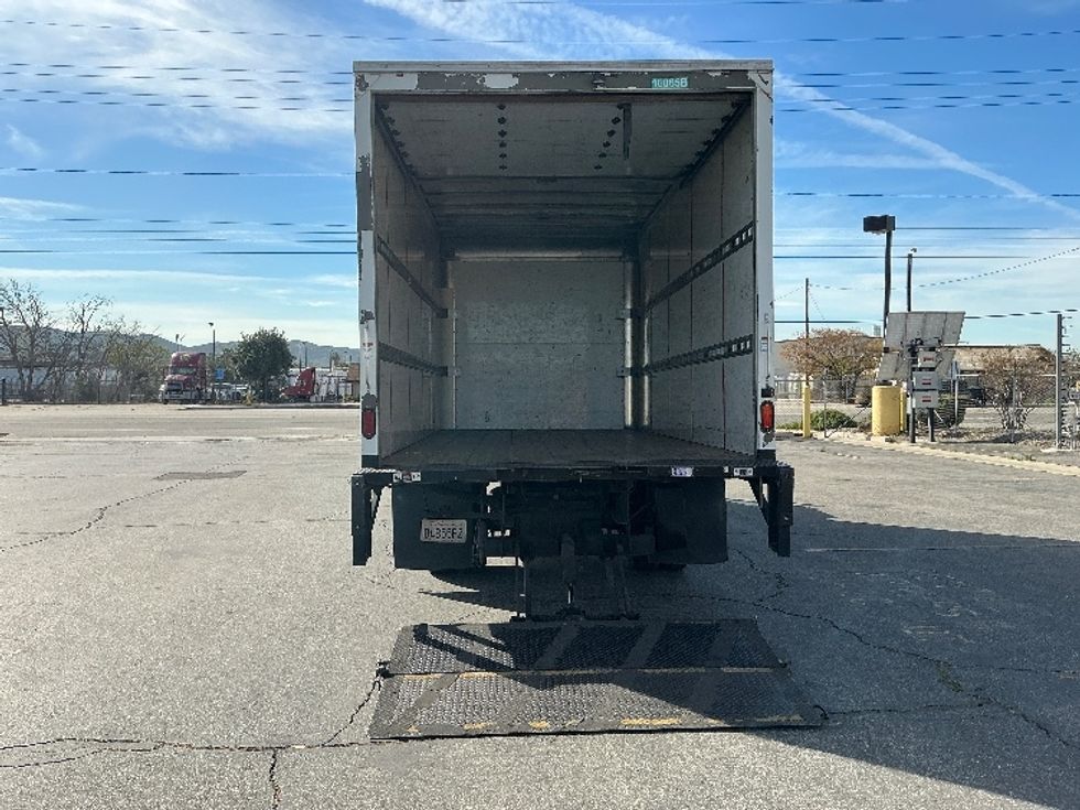 Medium Duty Box Truck-Light and Medium Duty Trucks-Isuzu-2019-NRR-Fontana-CA-116,065\n\t\tmiles-$ 44,750 - Image 9