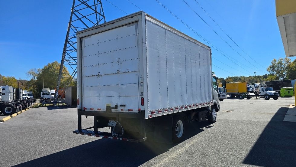 Medium Duty Box Truck-Light and Medium Duty Trucks-Isuzu-2019-NRR-Greensboro-NC-137,851\n\t\tmiles-$ 39,500 - Image 12