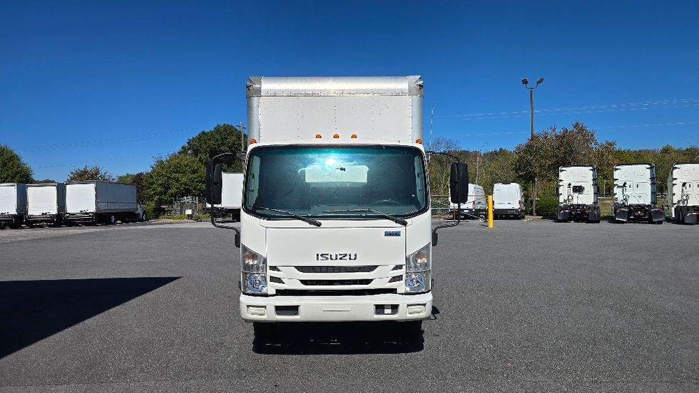 Medium Duty Box Truck-Light and Medium Duty Trucks-Isuzu-2019-NRR-Greensboro-NC-137,851\n\t\tmiles-$ 39,500 - Image 2