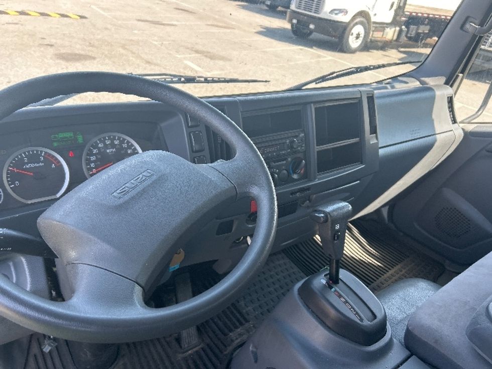 Medium Duty Box Truck-Light and Medium Duty Trucks-Isuzu-2019-NRR-Greensboro-NC-137,976\n\t\tmiles-$ 39,500 - Image 17