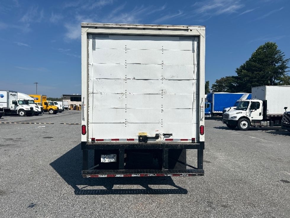 Medium Duty Box Truck-Light and Medium Duty Trucks-Isuzu-2019-NRR-Greensboro-NC-137,976\n\t\tmiles-$ 39,500 - Image 7