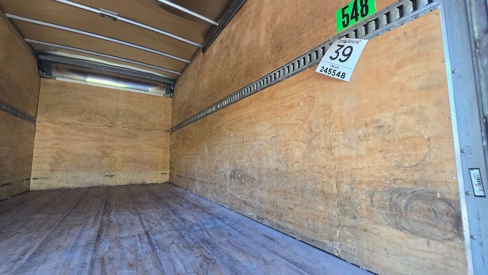 Medium Duty Box Truck-Light and Medium Duty Trucks-Isuzu-2019-NRR-Greensboro-NC-138,218\n\t\tmiles-$ 39,500 - Image 11