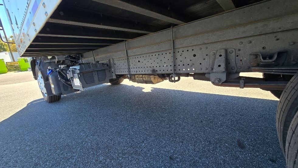 Medium Duty Box Truck-Light and Medium Duty Trucks-Isuzu-2019-NRR-Greensboro-NC-138,218\n\t\tmiles-$ 39,500 - Image 5