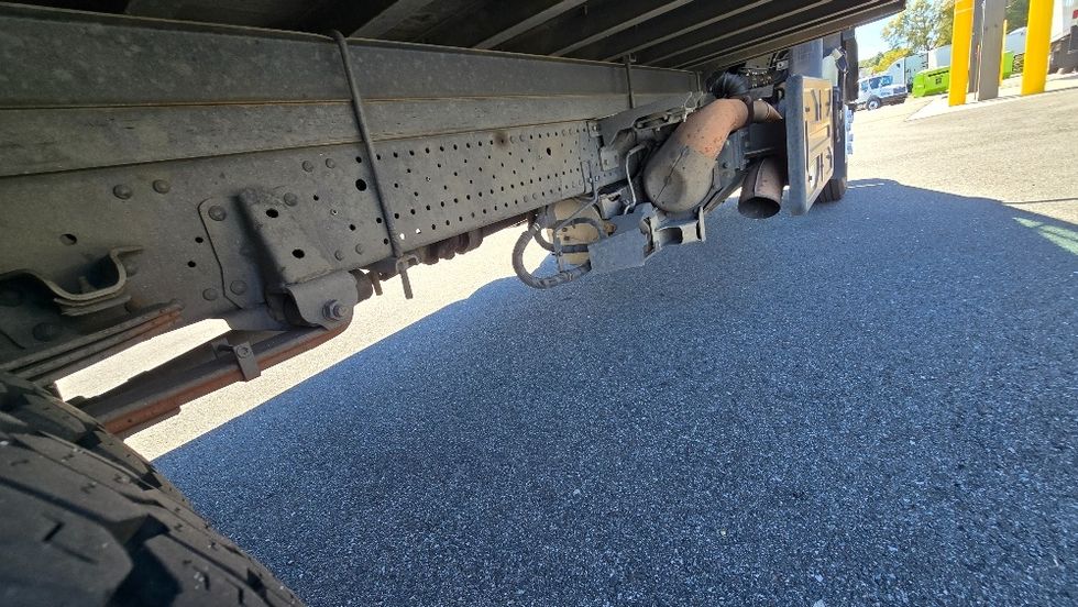 Medium Duty Box Truck-Light and Medium Duty Trucks-Isuzu-2019-NRR-Greensboro-NC-138,982\n\t\tmiles-$ 39,500 - Image 13