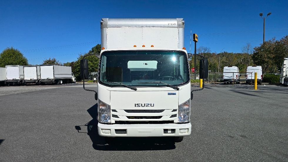 Medium Duty Box Truck-Light and Medium Duty Trucks-Isuzu-2019-NRR-Greensboro-NC-138,982\n\t\tmiles-$ 39,500 - Image 2