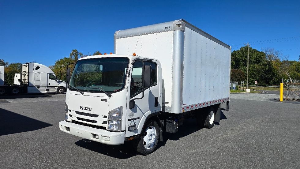 Medium Duty Box Truck-Light and Medium Duty Trucks-Isuzu-2019-NRR-Greensboro-NC-138,982\n\t\tmiles-$ 39,500 - Image 3
