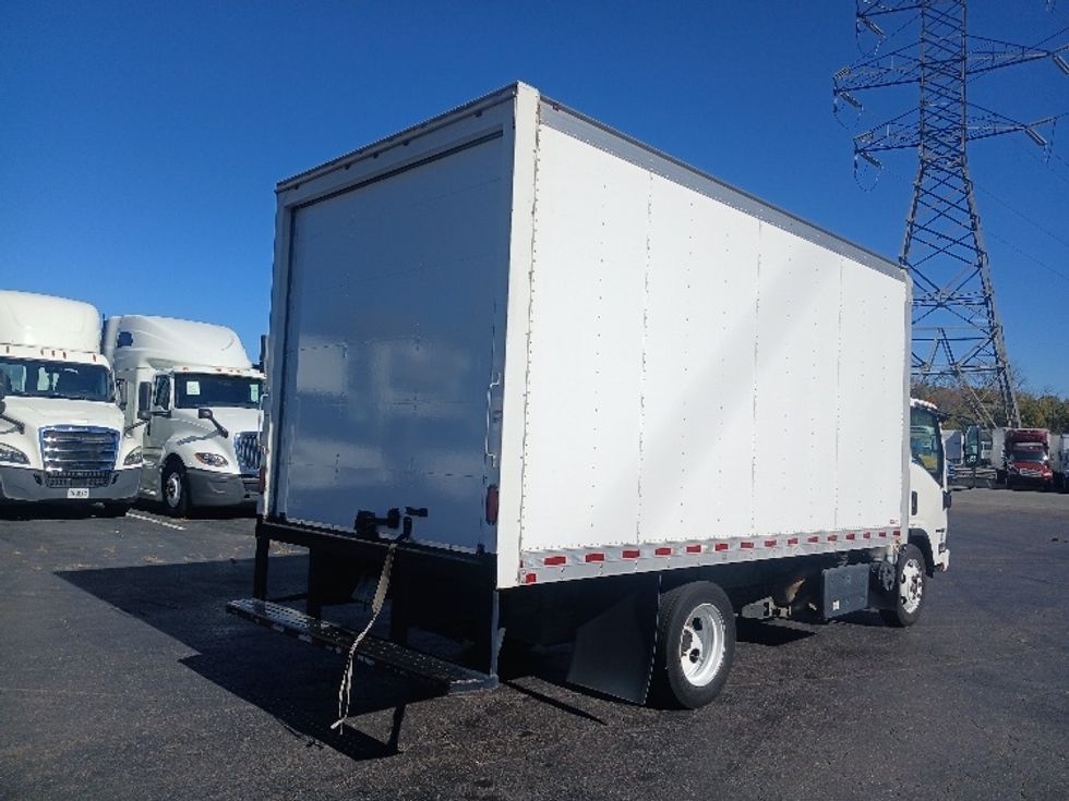 Medium Duty Box Truck-Light and Medium Duty Trucks-Isuzu-2019-NRR-Greensboro-NC-139,505\n\t\tmiles-$ 39,500 - Image 12