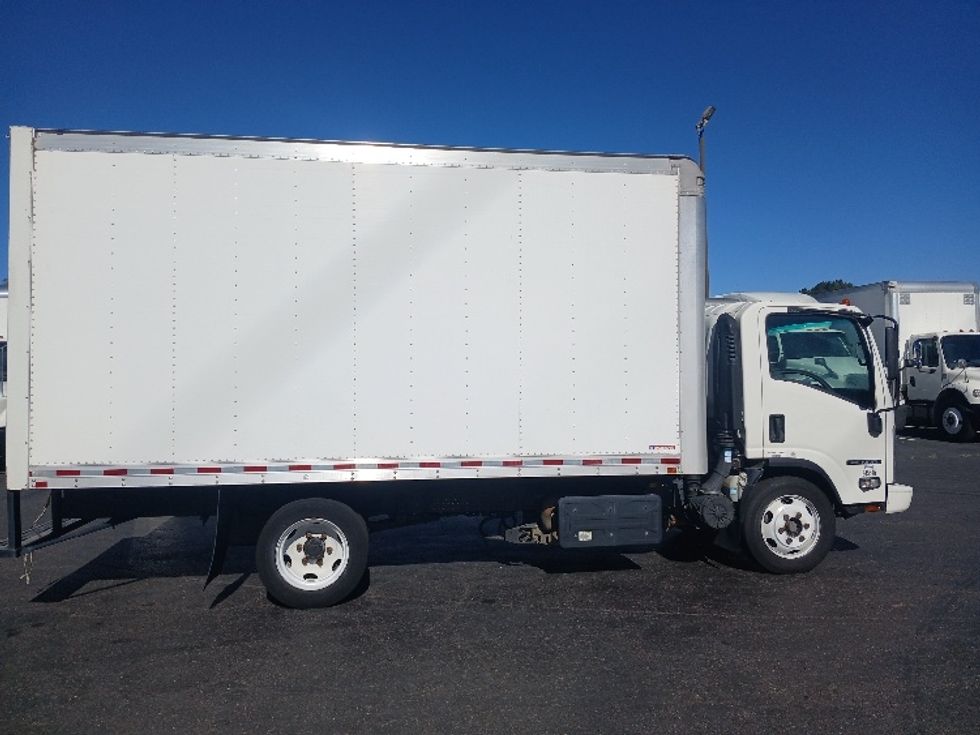 Medium Duty Box Truck-Light and Medium Duty Trucks-Isuzu-2019-NRR-Greensboro-NC-139,505\n\t\tmiles-$ 39,500 - Image 14