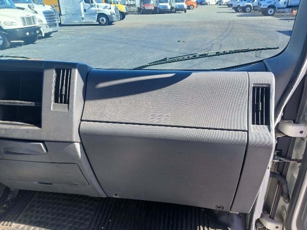 Medium Duty Box Truck-Light and Medium Duty Trucks-Isuzu-2019-NRR-Greensboro-NC-139,505\n\t\tmiles-$ 39,500 - Image 20