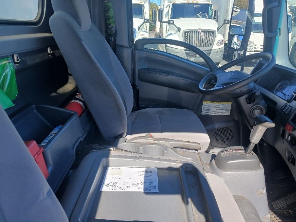 Medium Duty Box Truck-Light and Medium Duty Trucks-Isuzu-2019-NRR-Greensboro-NC-139,505\n\t\tmiles-$ 39,500 - Image 21