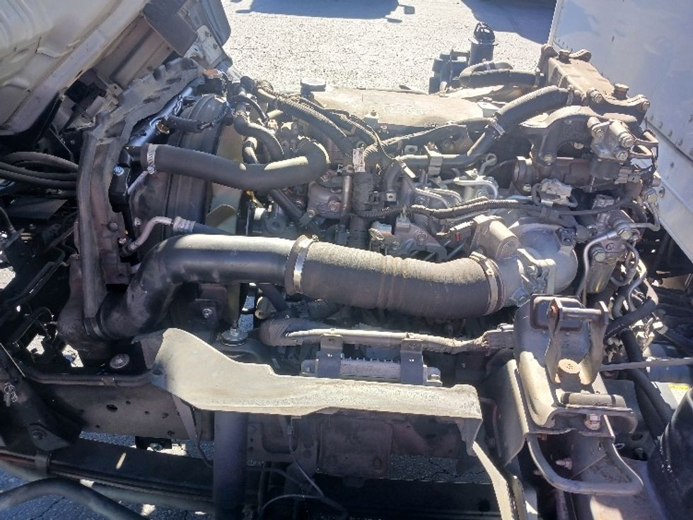 Medium Duty Box Truck-Light and Medium Duty Trucks-Isuzu-2019-NRR-Greensboro-NC-139,505\n\t\tmiles-$ 39,500 - Image 23