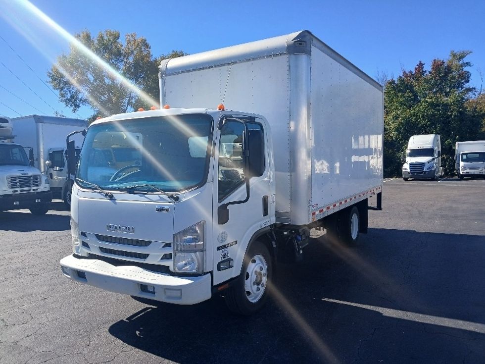 Medium Duty Box Truck-Light and Medium Duty Trucks-Isuzu-2019-NRR-Greensboro-NC-139,505\n\t\tmiles-$ 39,500 - Image 3
