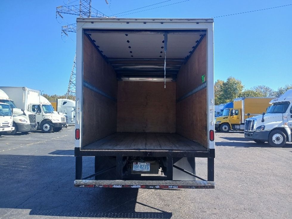 Medium Duty Box Truck-Light and Medium Duty Trucks-Isuzu-2019-NRR-Greensboro-NC-139,505\n\t\tmiles-$ 39,500 - Image 8