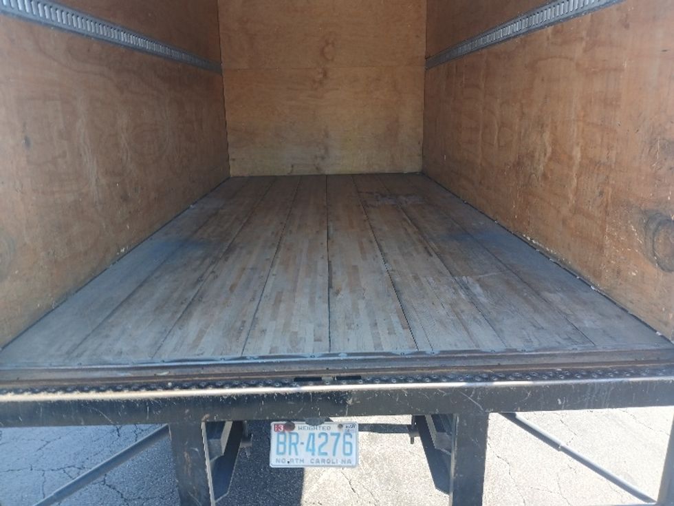 Medium Duty Box Truck-Light and Medium Duty Trucks-Isuzu-2019-NRR-Greensboro-NC-139,505\n\t\tmiles-$ 39,500 - Image 9