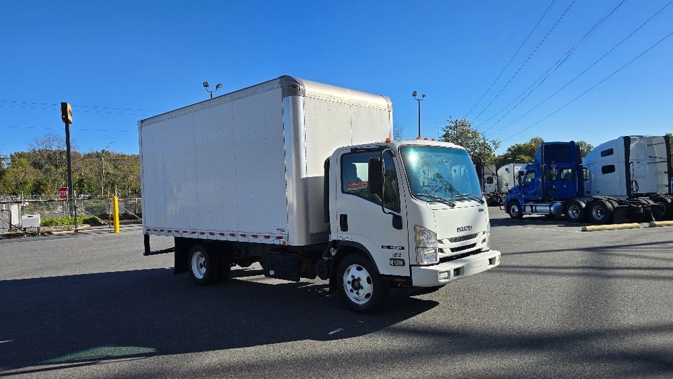 Medium Duty Box Truck-Light and Medium Duty Trucks-Isuzu-2019-NRR-Greensboro-NC-141,065\n\t\tmiles-$ 39,250 - Image 1
