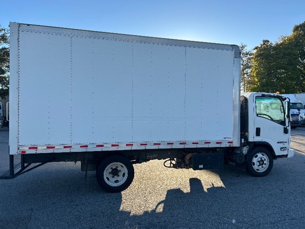 Medium Duty Box Truck-Light and Medium Duty Trucks-Isuzu-2019-NRR-Greensboro-NC-144,580\n\t\tmiles-$ 38,250 - Image 13