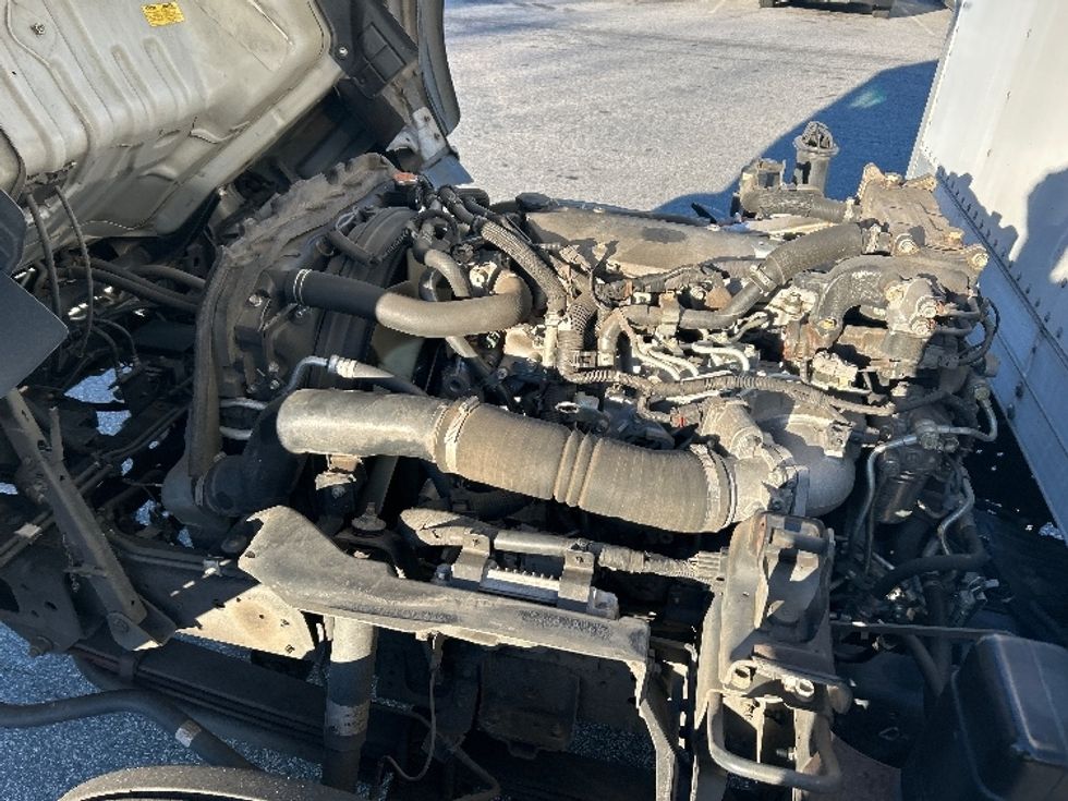 Medium Duty Box Truck-Light and Medium Duty Trucks-Isuzu-2019-NRR-Greensboro-NC-144,580\n\t\tmiles-$ 38,250 - Image 21