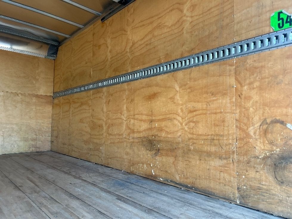 Medium Duty Box Truck-Light and Medium Duty Trucks-Isuzu-2019-NRR-Greensboro-NC-144,580\n\t\tmiles-$ 38,250 - Image 9