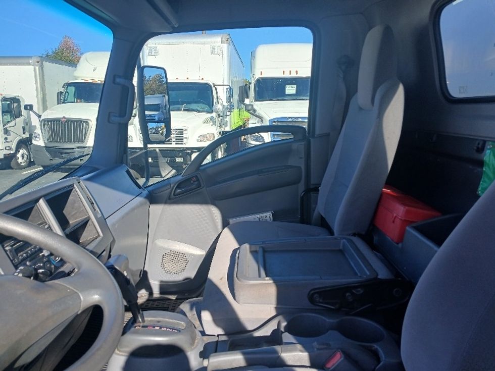Medium Duty Box Truck-Light and Medium Duty Trucks-Isuzu-2019-NRR-Greensboro-NC-146,721\n\t\tmiles-$ 38,000 - Image 18