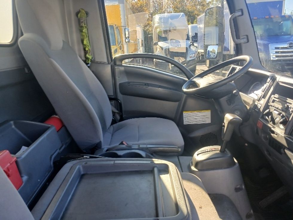 Medium Duty Box Truck-Light and Medium Duty Trucks-Isuzu-2019-NRR-Greensboro-NC-146,721\n\t\tmiles-$ 38,000 - Image 21