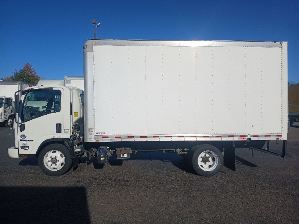 Medium Duty Box Truck-Light and Medium Duty Trucks-Isuzu-2019-NRR-Greensboro-NC-146,721\n\t\tmiles-$ 38,000 - Image 4