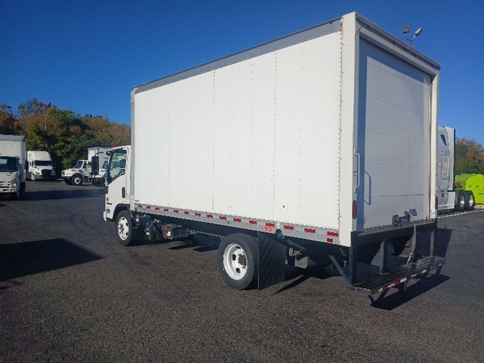 Medium Duty Box Truck-Light and Medium Duty Trucks-Isuzu-2019-NRR-Greensboro-NC-146,721\n\t\tmiles-$ 38,000 - Image 6