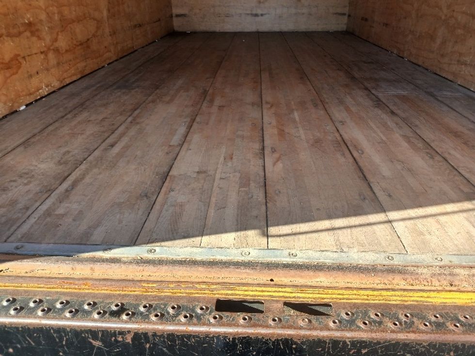Medium Duty Box Truck-Light and Medium Duty Trucks-Isuzu-2019-NRR-Greensboro-NC-146,721\n\t\tmiles-$ 38,000 - Image 9