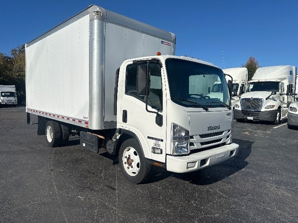 Medium Duty Box Truck-Light and Medium Duty Trucks-Isuzu-2019-NRR-Greensboro-NC-147,163\n\t\tmiles-$ 37,750 - Image 1