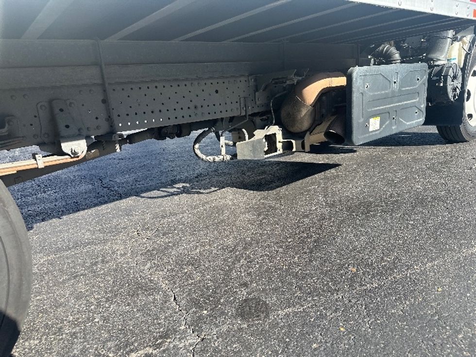 Medium Duty Box Truck-Light and Medium Duty Trucks-Isuzu-2019-NRR-Greensboro-NC-147,163\n\t\tmiles-$ 37,750 - Image 13