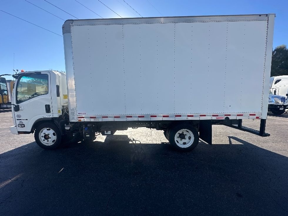 Medium Duty Box Truck-Light and Medium Duty Trucks-Isuzu-2019-NRR-Greensboro-NC-147,163\n\t\tmiles-$ 37,750 - Image 4