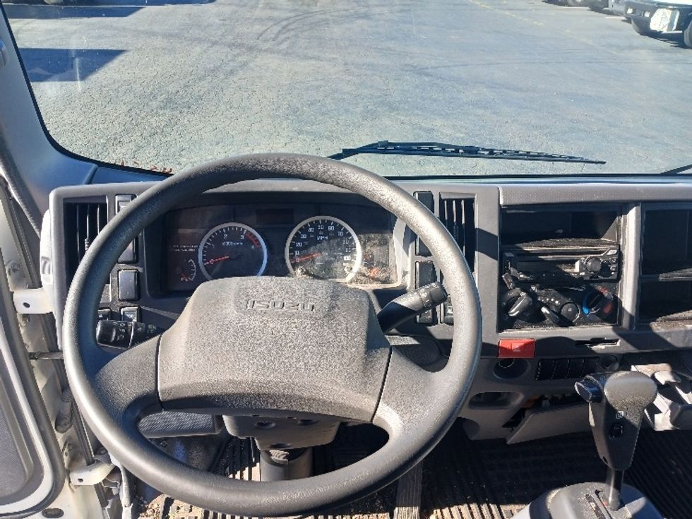 Medium Duty Box Truck-Light and Medium Duty Trucks-Isuzu-2019-NRR-Greensboro-NC-150,394\n\t\tmiles-$ 37,000 - Image 16