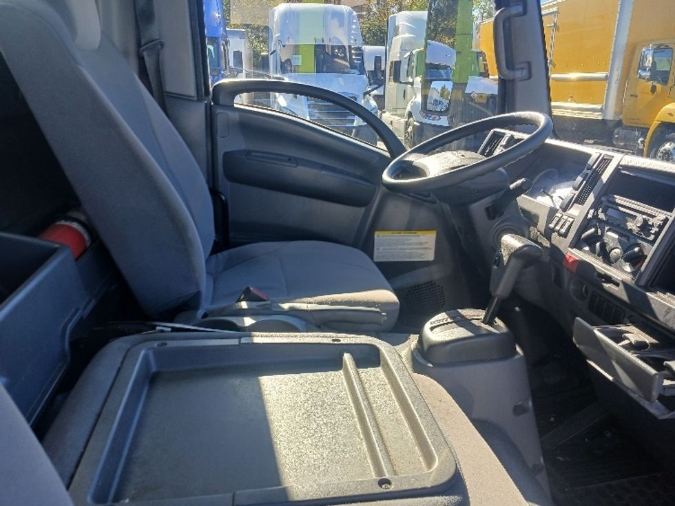 Medium Duty Box Truck-Light and Medium Duty Trucks-Isuzu-2019-NRR-Greensboro-NC-150,394\n\t\tmiles-$ 37,000 - Image 21