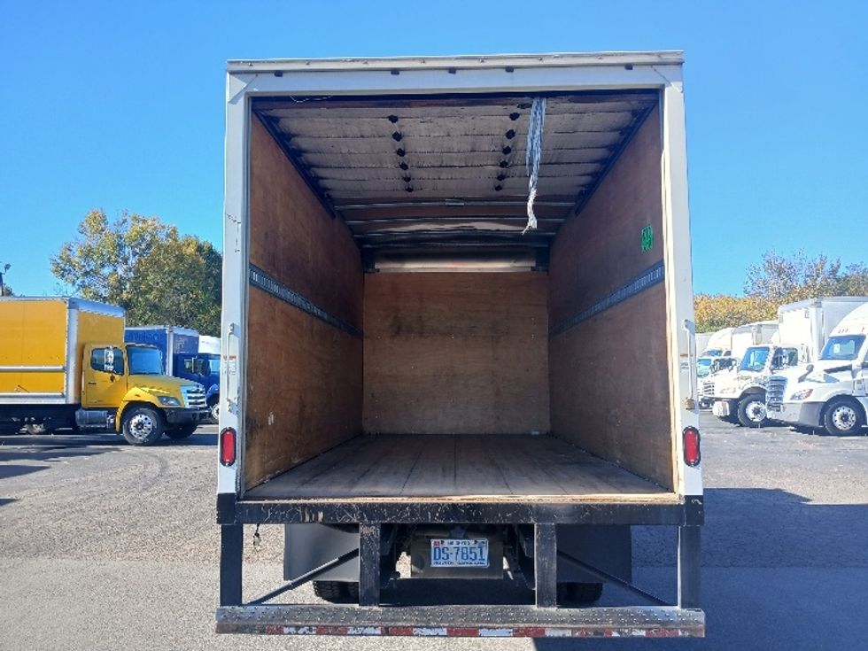 Medium Duty Box Truck-Light and Medium Duty Trucks-Isuzu-2019-NRR-Greensboro-NC-150,394\n\t\tmiles-$ 37,000 - Image 8