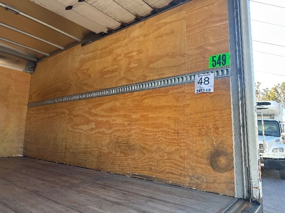 Medium Duty Box Truck-Light and Medium Duty Trucks-Isuzu-2019-NRR-Greensboro-NC-156,648\n\t\tmiles-$ 35,750 - Image 11