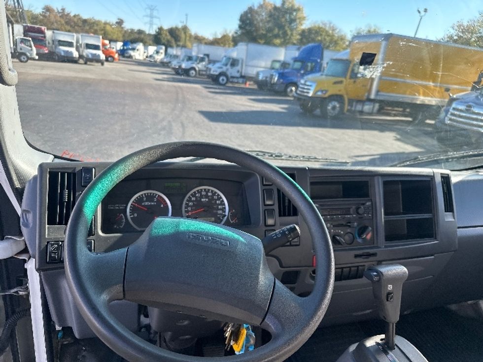 Medium Duty Box Truck-Light and Medium Duty Trucks-Isuzu-2019-NRR-Greensboro-NC-156,648\n\t\tmiles-$ 35,750 - Image 16
