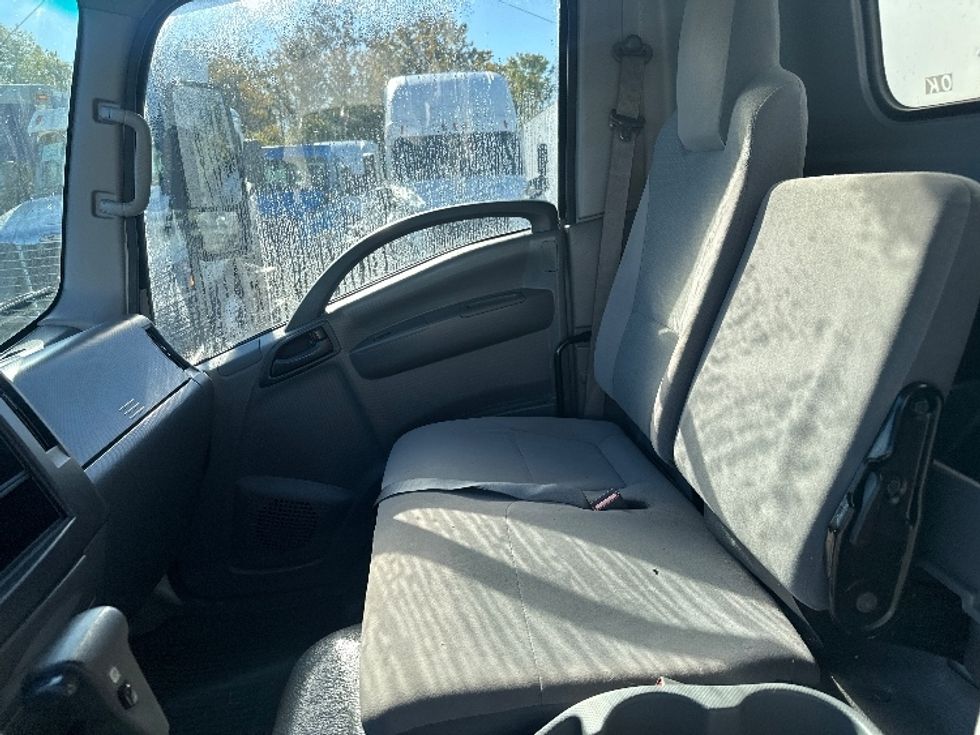 Medium Duty Box Truck-Light and Medium Duty Trucks-Isuzu-2019-NRR-Greensboro-NC-156,648\n\t\tmiles-$ 35,750 - Image 18