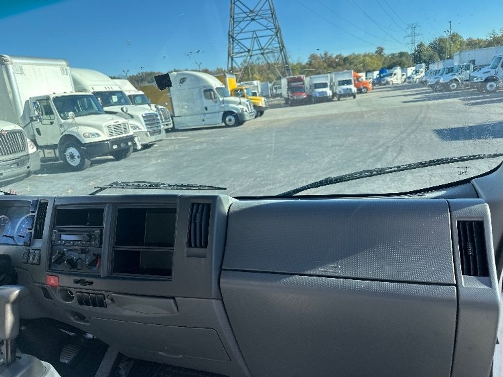 Medium Duty Box Truck-Light and Medium Duty Trucks-Isuzu-2019-NRR-Greensboro-NC-156,648\n\t\tmiles-$ 35,750 - Image 20